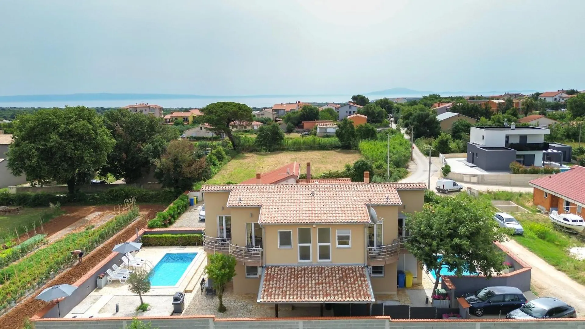 Villa Lara II With Private Pool Liznjan