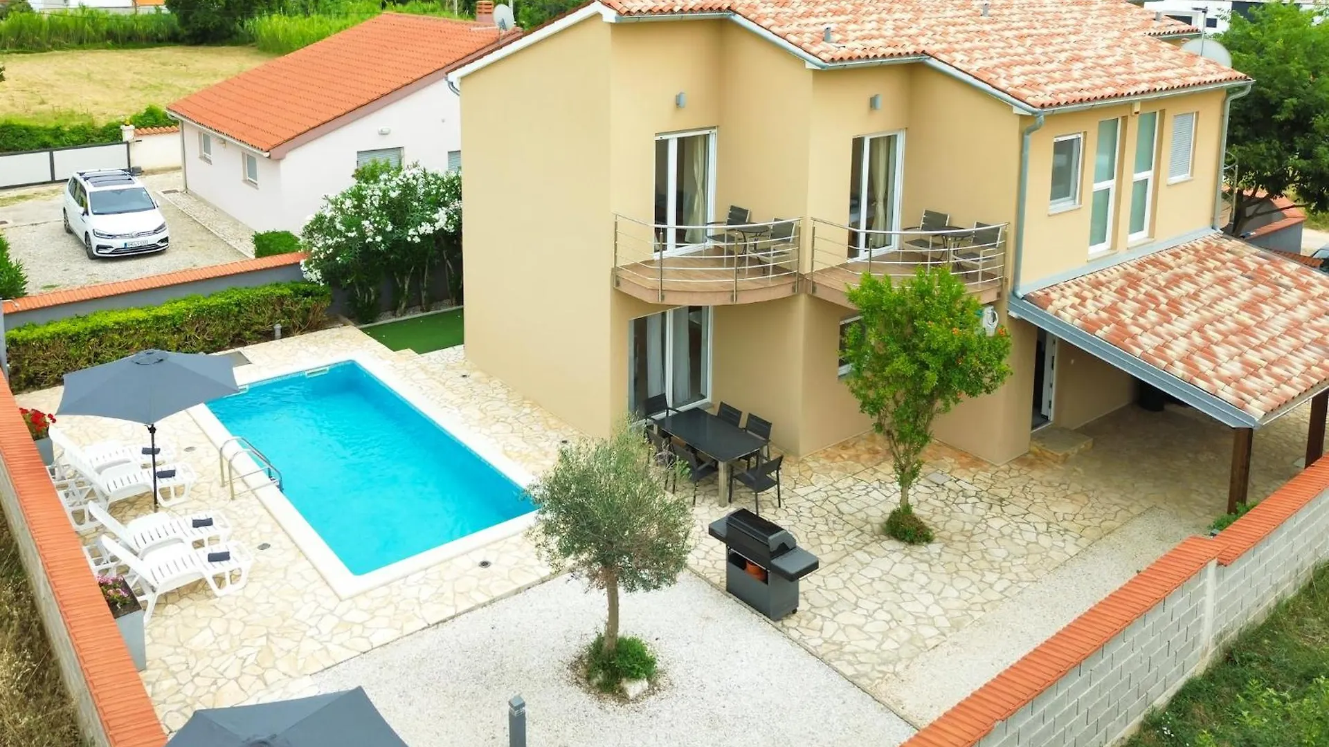 Villa Lara II With Private Pool Liznjan